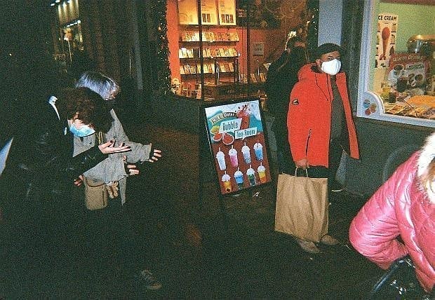 we were sOe enlightened in front of this bubble tea store I don’t remember why lol