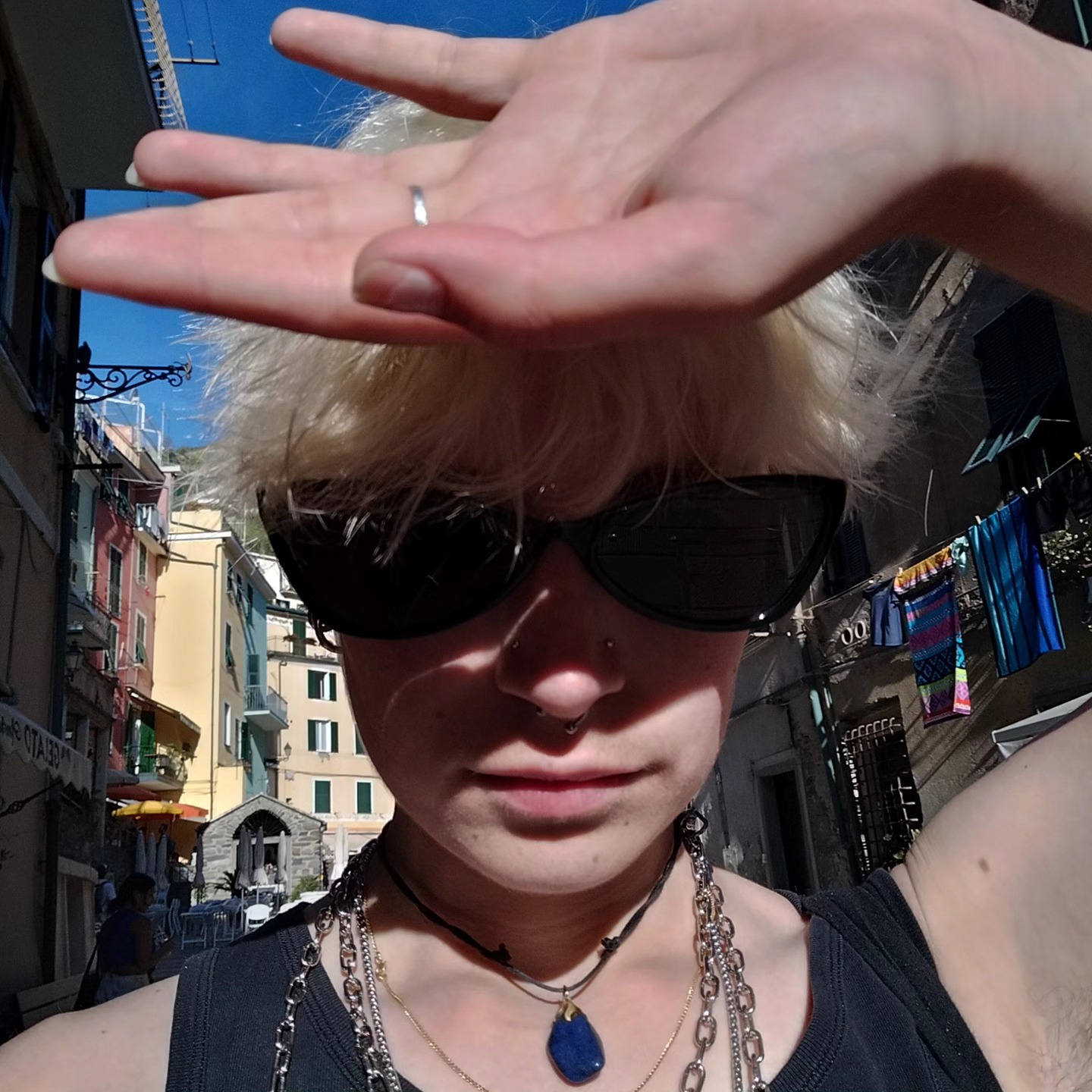 !!!! dump où tout le monde est photogénique et personne sait pourquoi