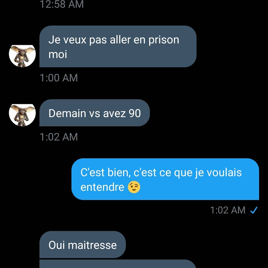 -sinon t’as un job étudiant ?
-kinda…